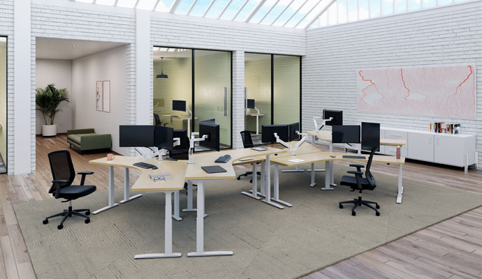 S-Collection workstations with 7000 Dual monitor arms